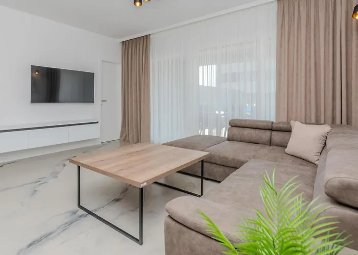 3 Bedroom Awesome In Сasa de vacaciones Vrsi