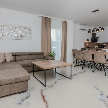3 Bedroom Awesome In Dom wakacyjny *