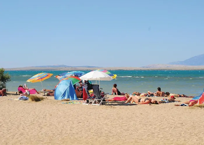 Dom wakacyjny 3 Bedroom Awesome In *